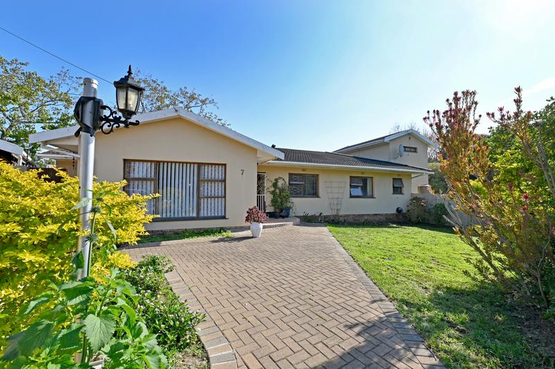 Sought-after Barbarossa Family Home