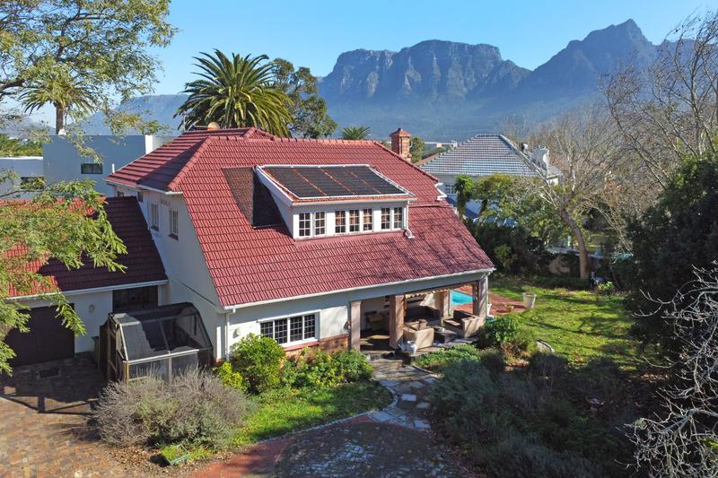 4 Bed Private Hideway on the Golden Mile